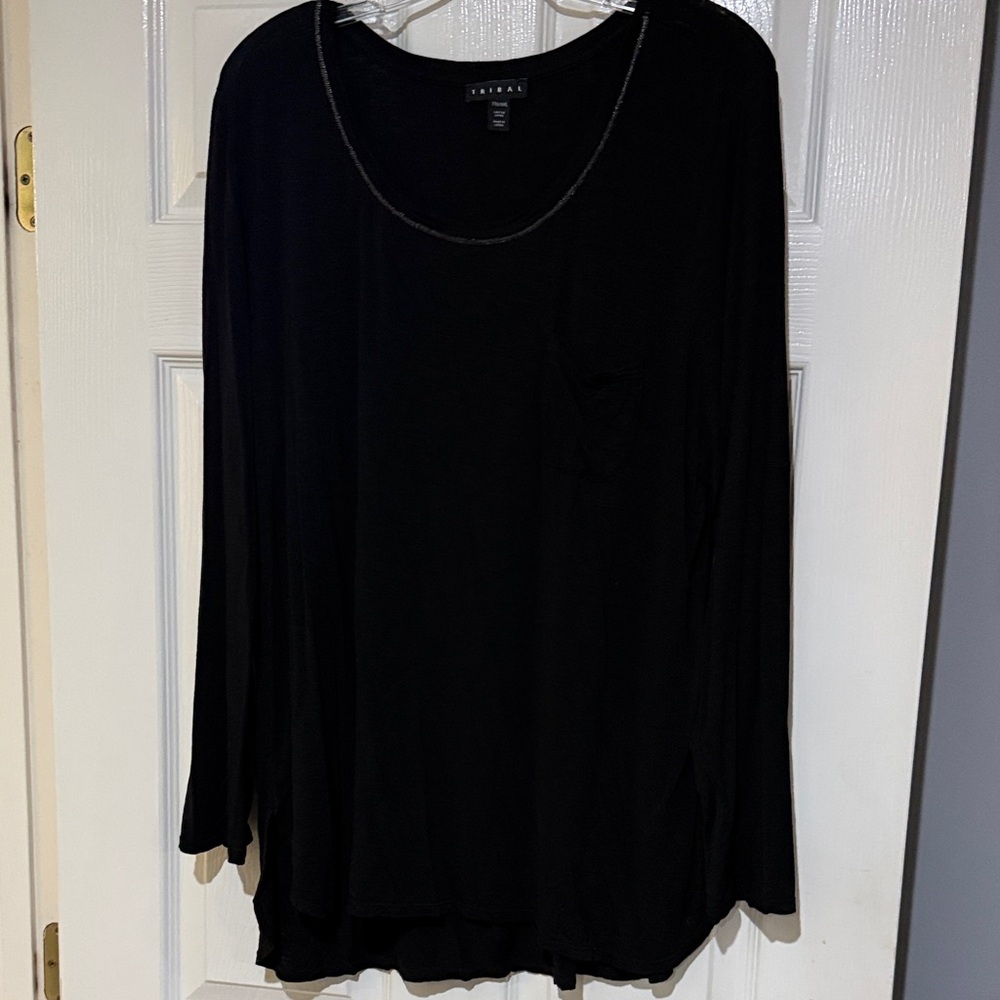 Tribal  Black Long Sleeve dressy  Tee XXL